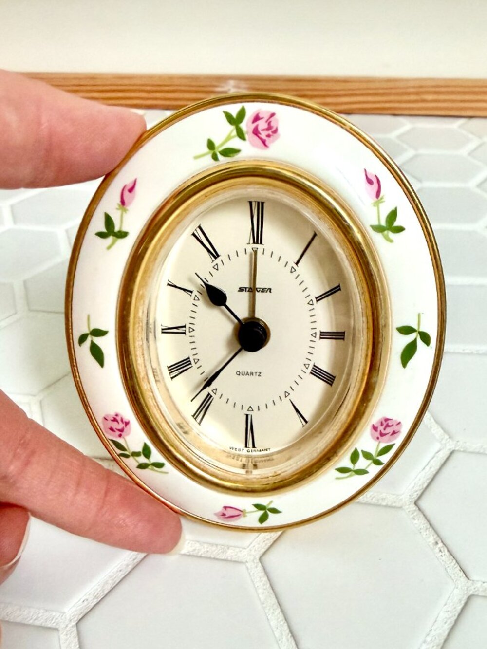 Vintage Staiger West Germany Floral Porcelain Quartz Desk Clock Pink Roses - Picture 1 of 3